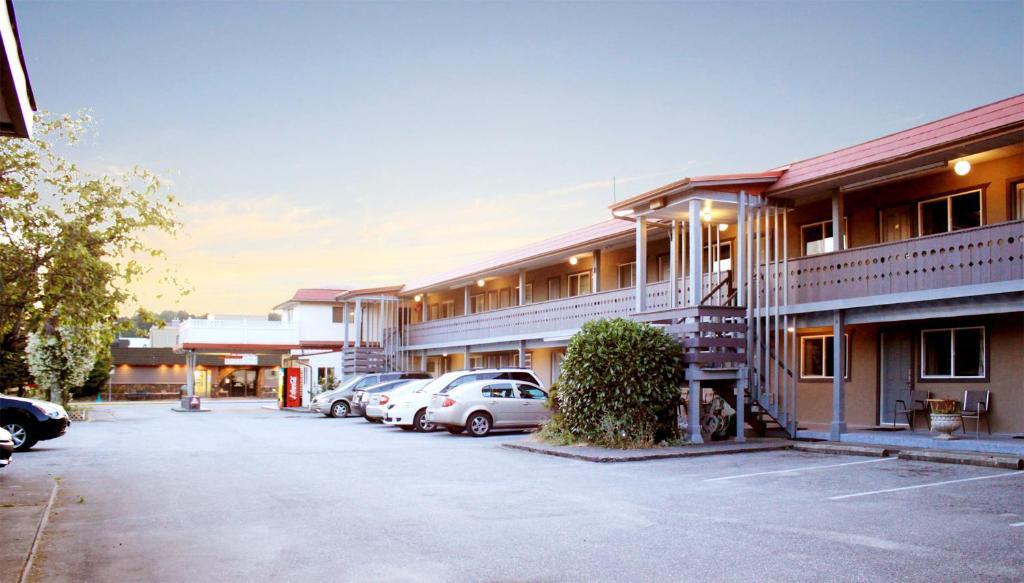 Cozy Court Motel Sechelt Exterior photo